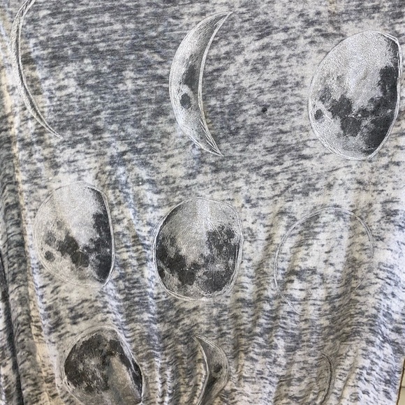 Distressed Moon Phases Tee - Picture 5 of 5